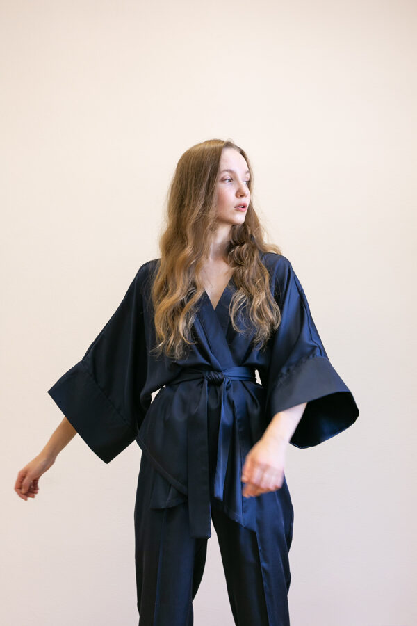 Modré kimono sako